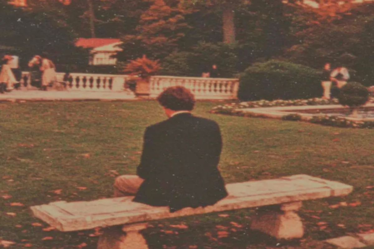 Soledad en residencias de mayores: guía profesional para detectarla y abordarla